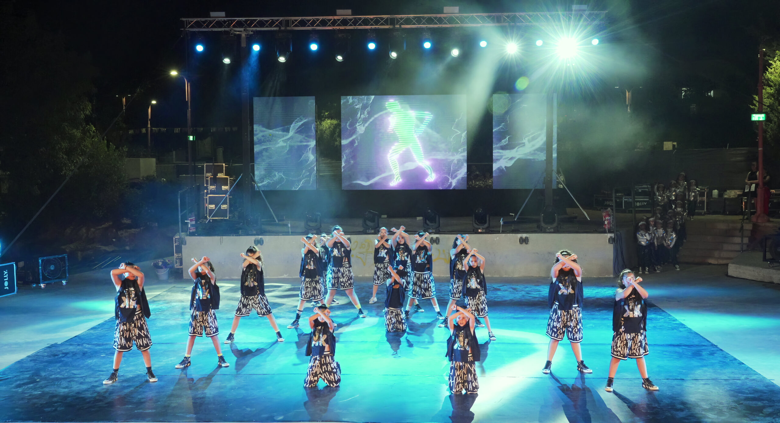 בלט בית ספר לריקוד באריאל